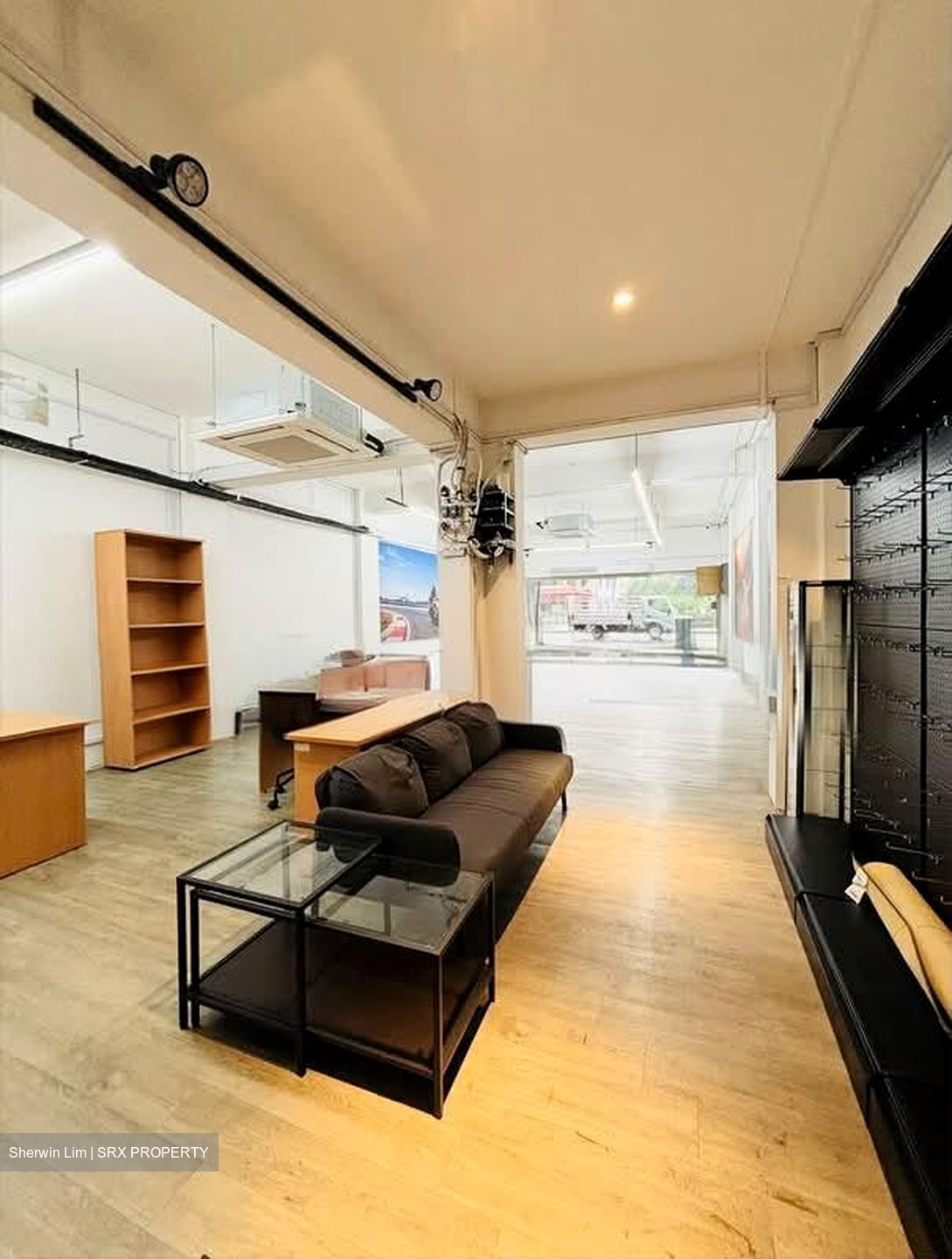 Serangoon Road (D12), Shop House #584046941